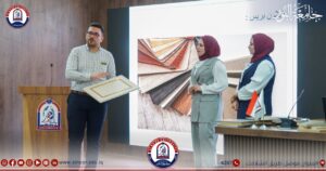 كلية الفنون التطبيقية ومركز النور لحفظ الموروث يقيمان معرضاً فنياً اول لأعمال الطلبة